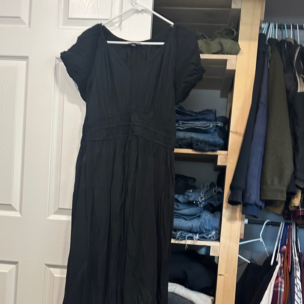 Universal Thread Black V-Neck Maxi Dress